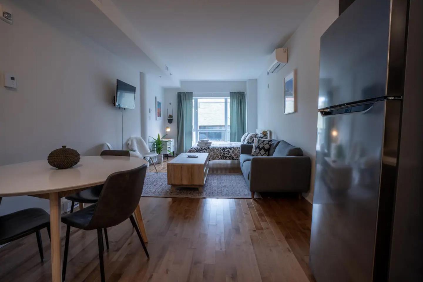 Rozenhaus Montreal Hotel Zewnętrze zdjęcie
