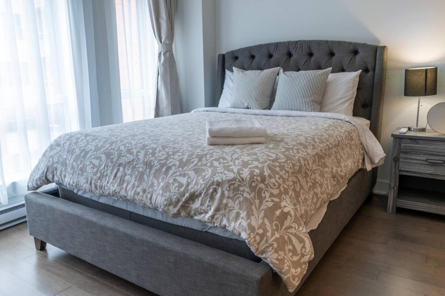 Rozenhaus Montreal Hotel Zewnętrze zdjęcie