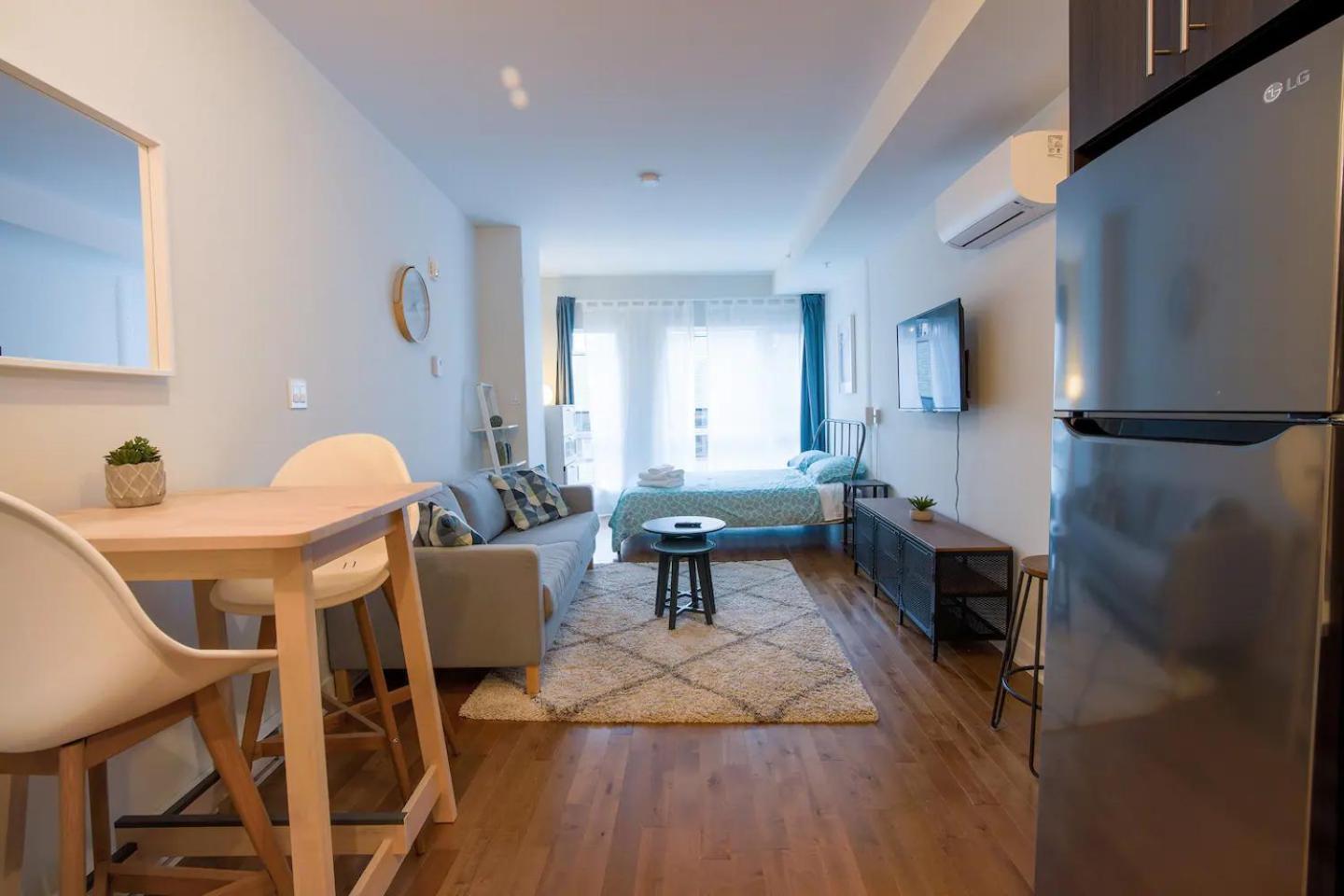 Rozenhaus Montreal Hotel Zewnętrze zdjęcie